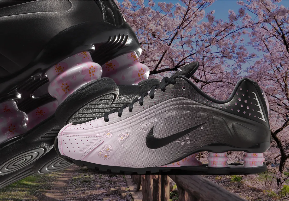 Nike Shox R4 Sakura (Women's)