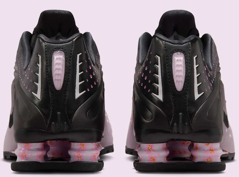 Nike Shox R4 Sakura (Women's)